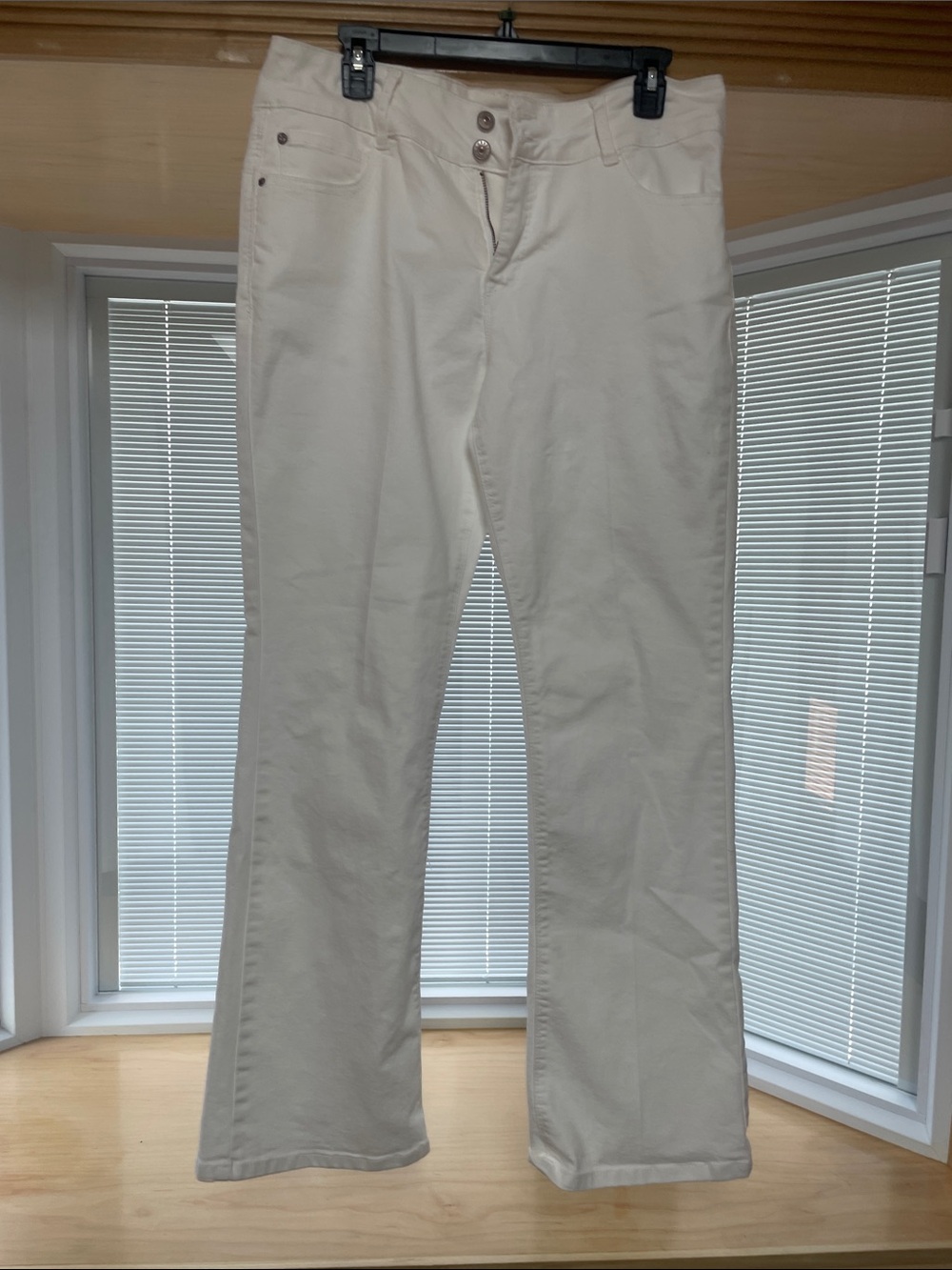 White Wide-Leg Flare Jeans - Mid Rise